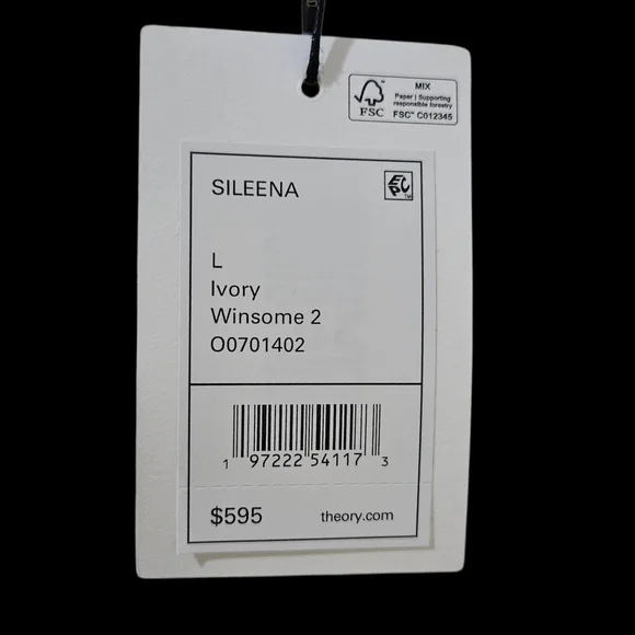 Theory New With Tags Elegant Ivory Wool/Cashmere Women's Coat